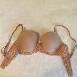 Victoria's Secret Lace Push-Up Bra in Tan